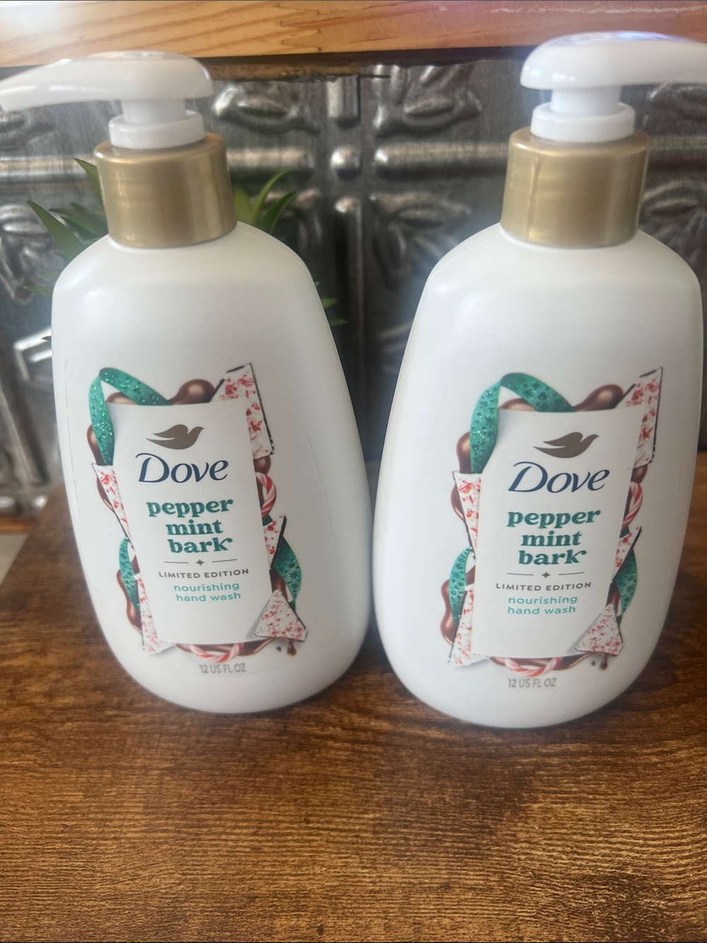 Dove Peppermint Bark Hand Wash Set of 2 Holiday Treats 12 oz